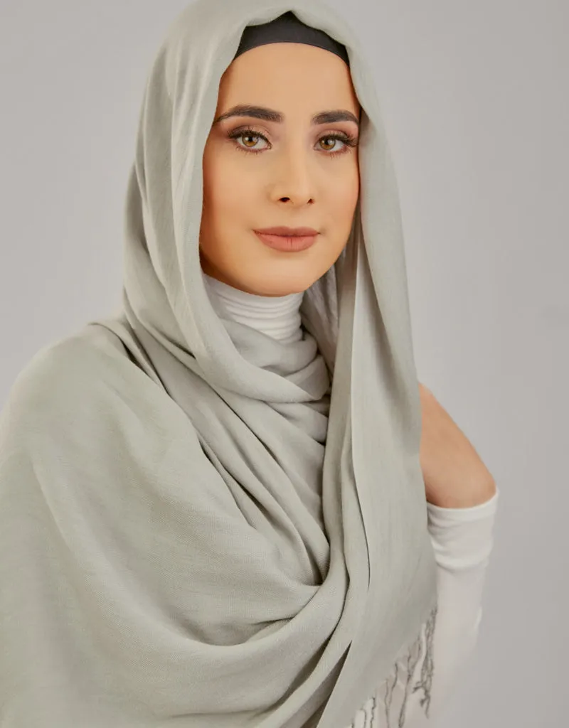 Modelle Twisted Scarves - Shades of Grey