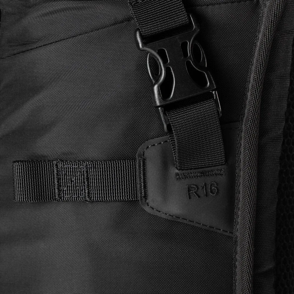 R16 BACKPACK