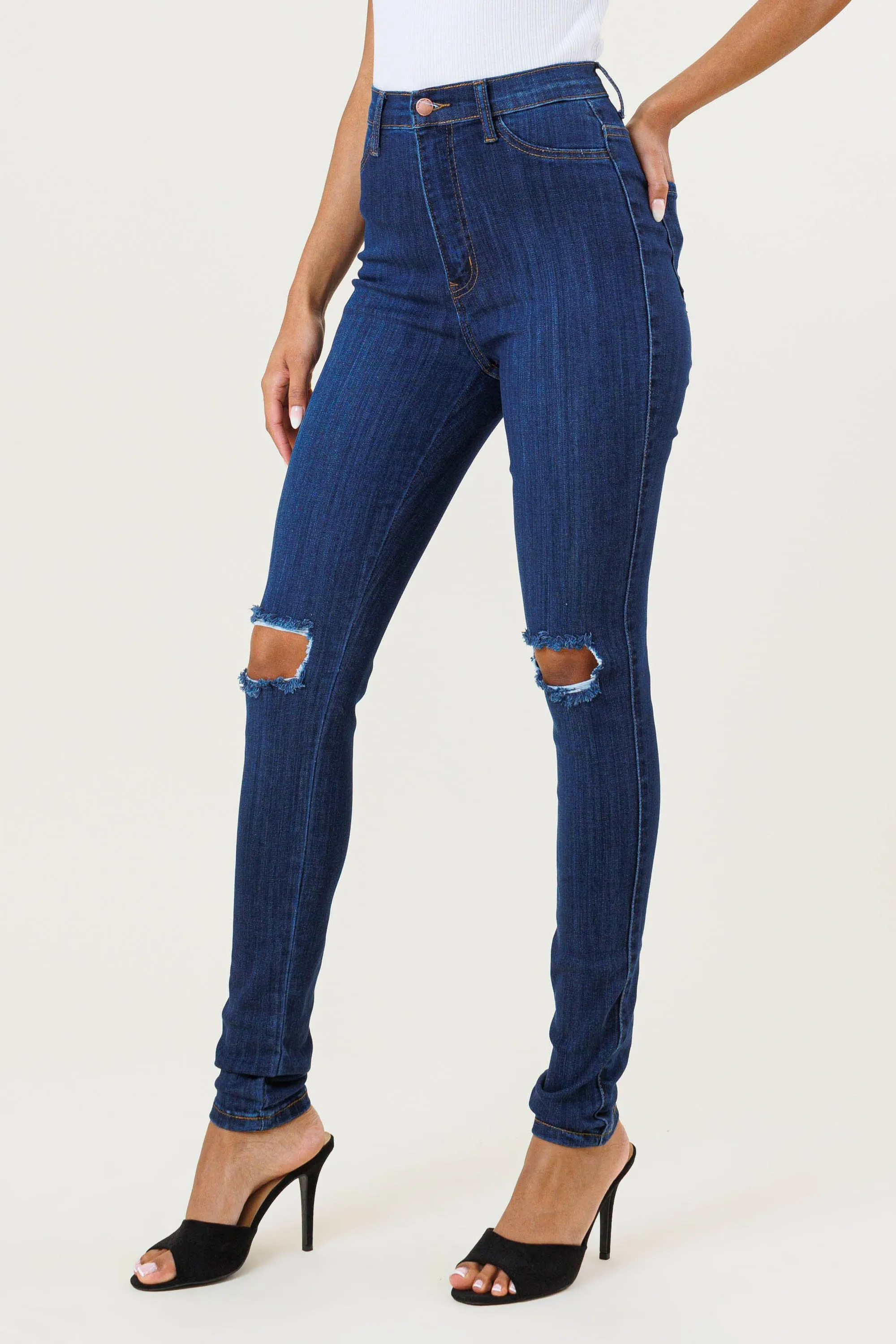 Wonder Skinny Jeans