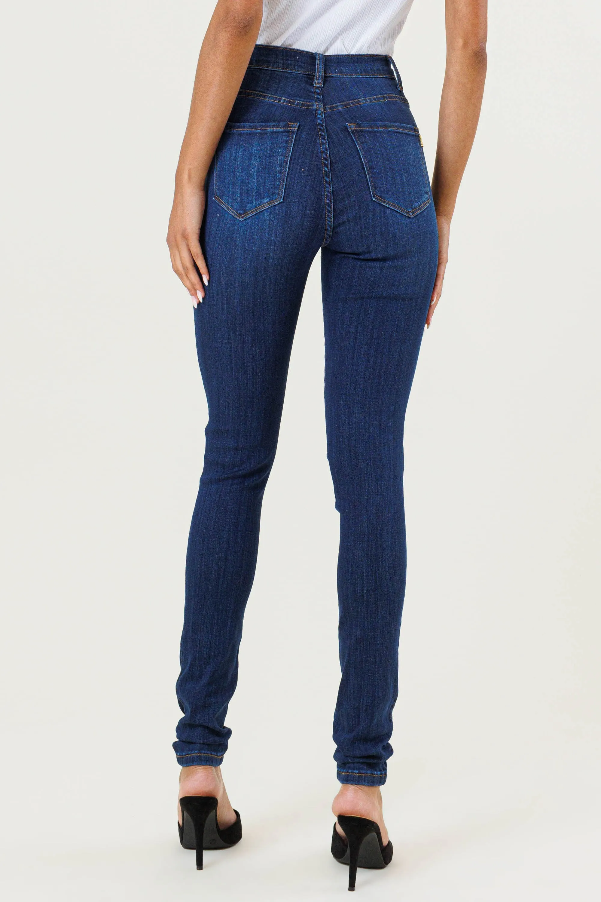 Wonder Skinny Jeans