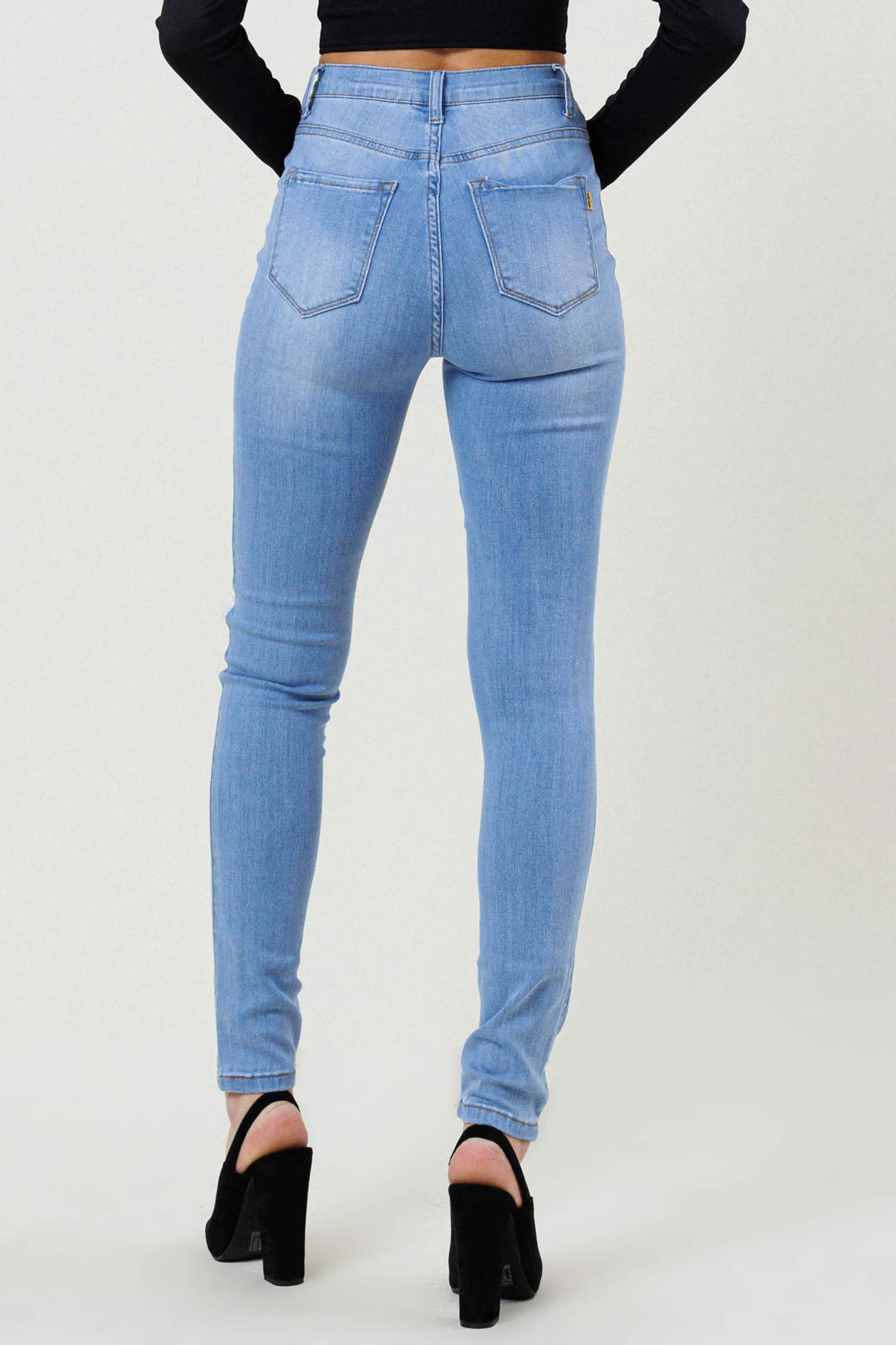 Wonder Skinny Jeans