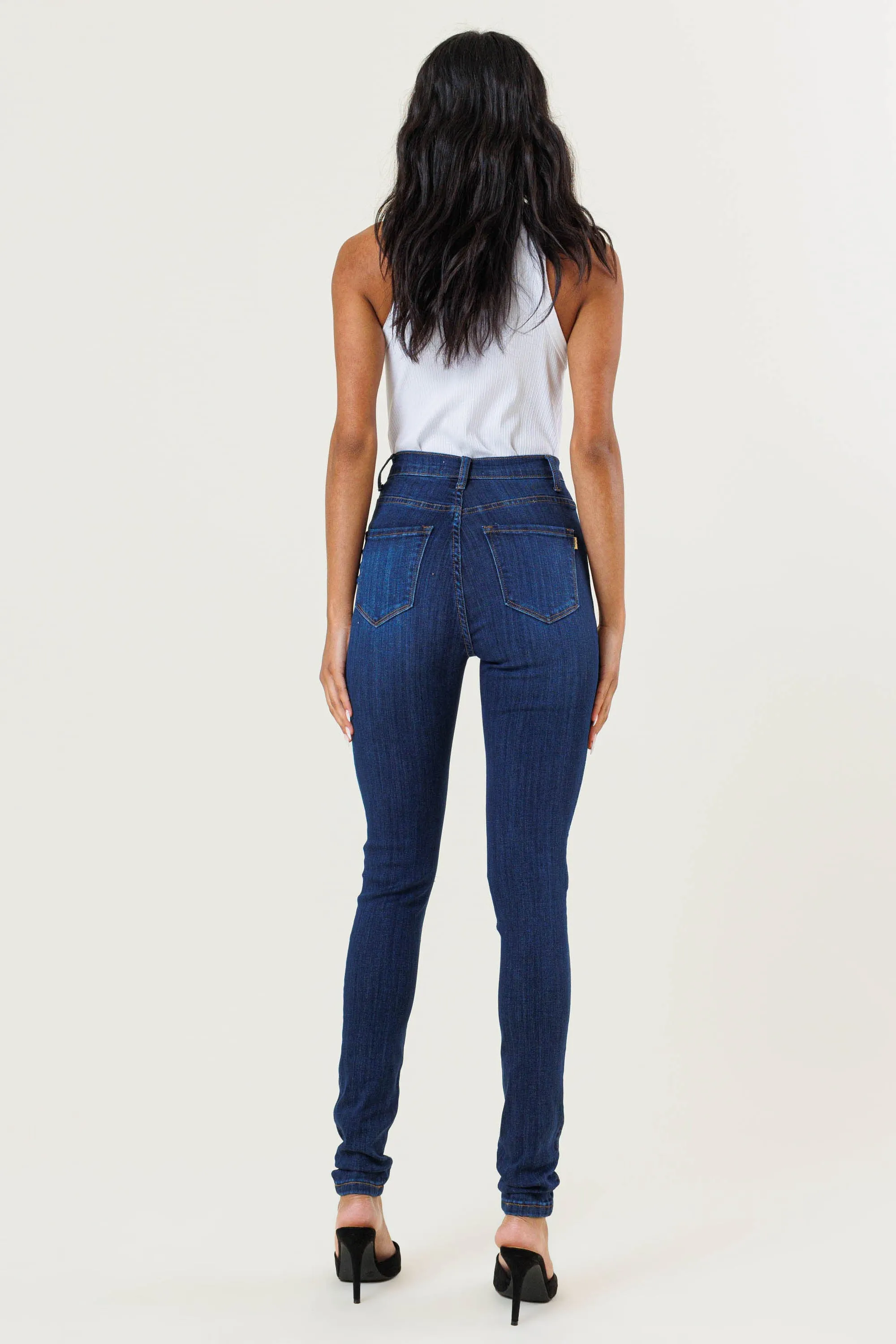 Wonder Skinny Jeans